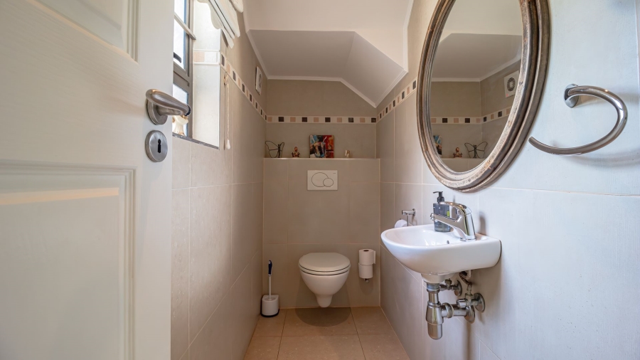 3 Bedroom Property for Sale in Olive Grove Western Cape